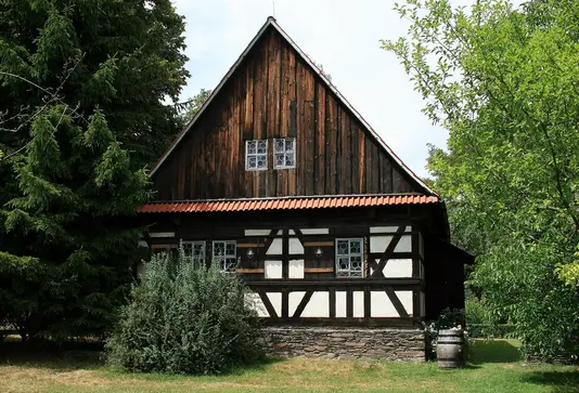 Fachwerkhaus_farmhouse-gc49408024_1920 Kleines Fachwerkhaus